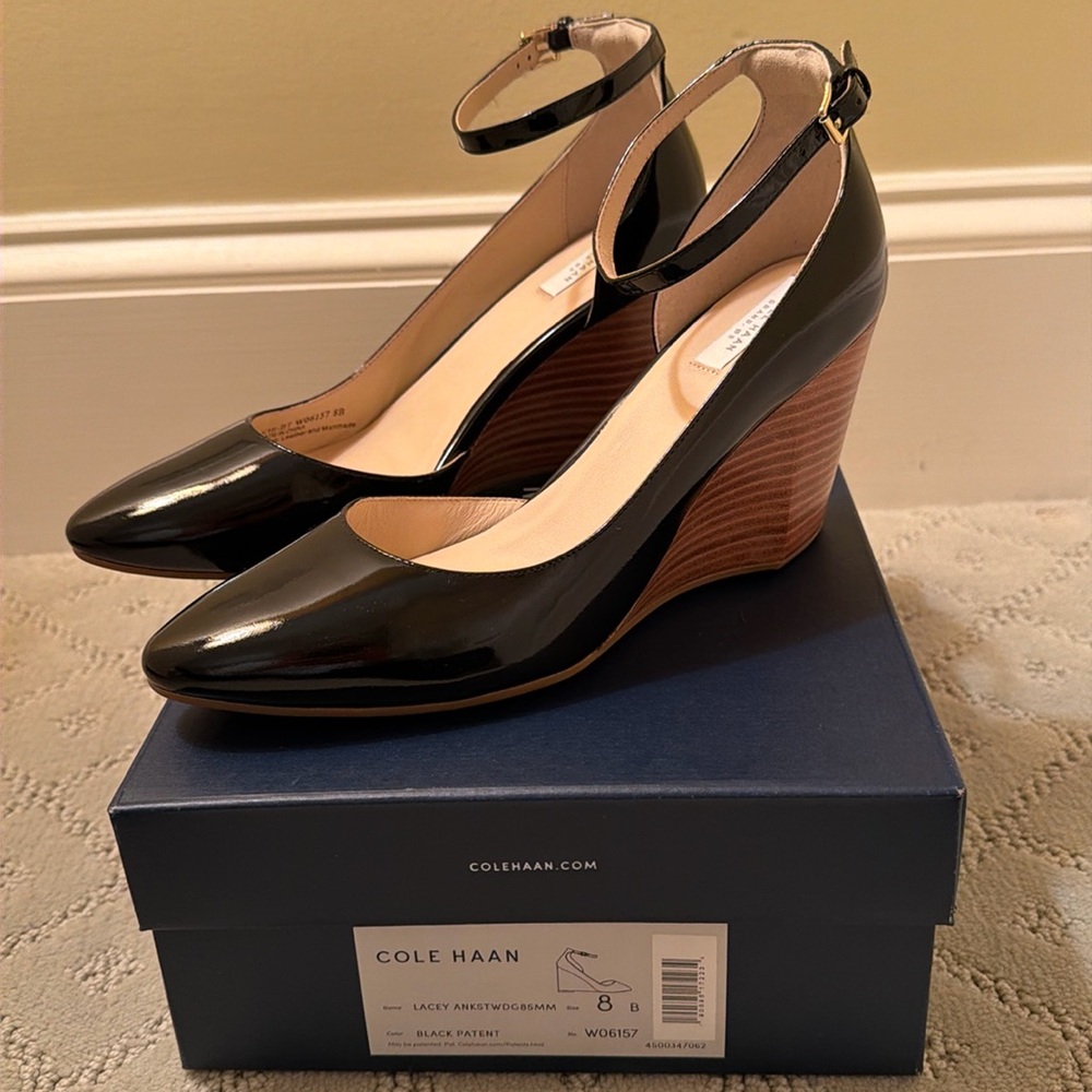 BNIB Cole Haan Lacey Wedge
